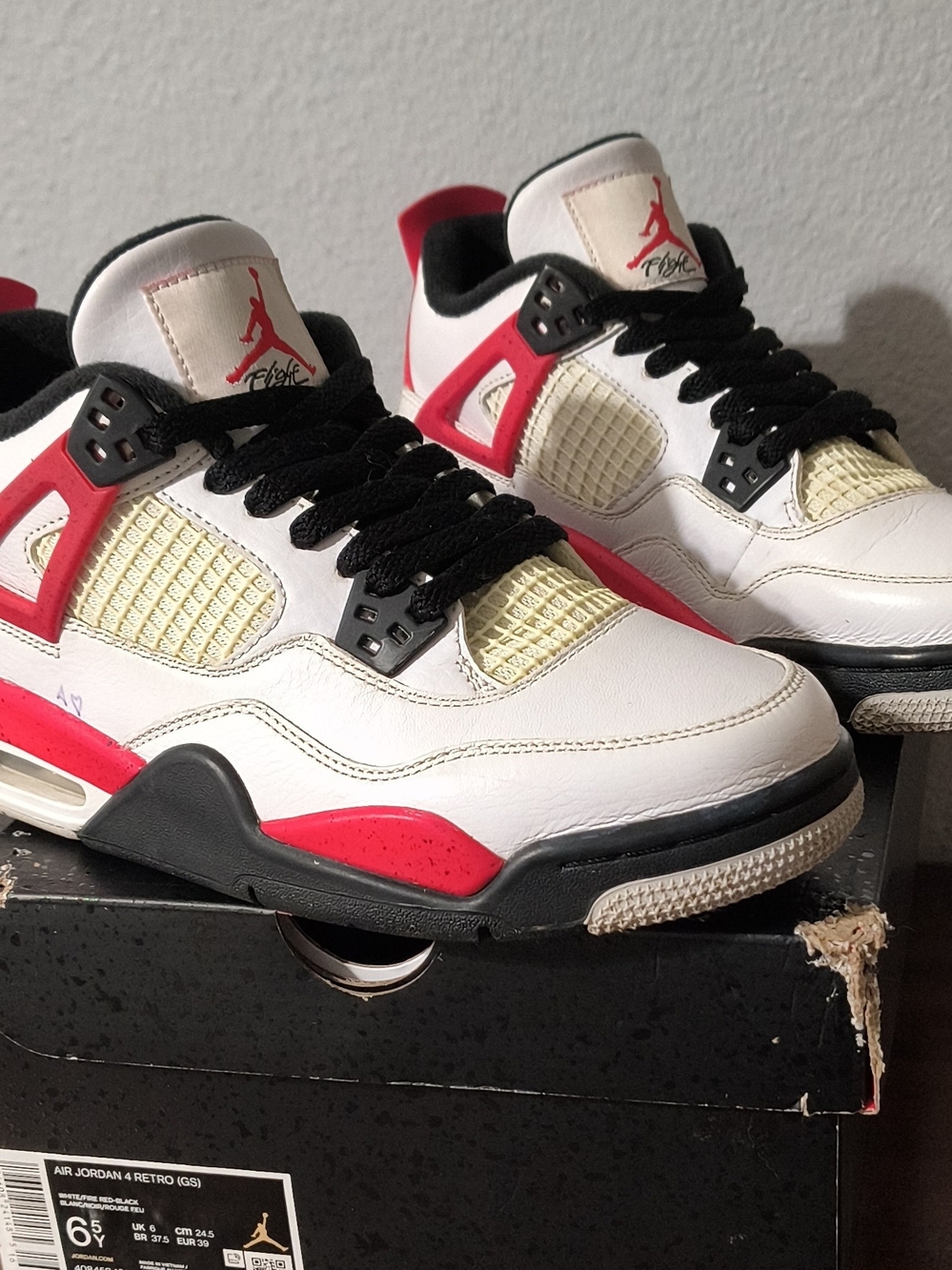 Air Jordan 4 Retro Sneakers - White / Red / Black